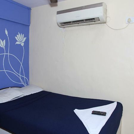 فندق مومبايفي  Omega Residency المظهر الخارجي الصورة